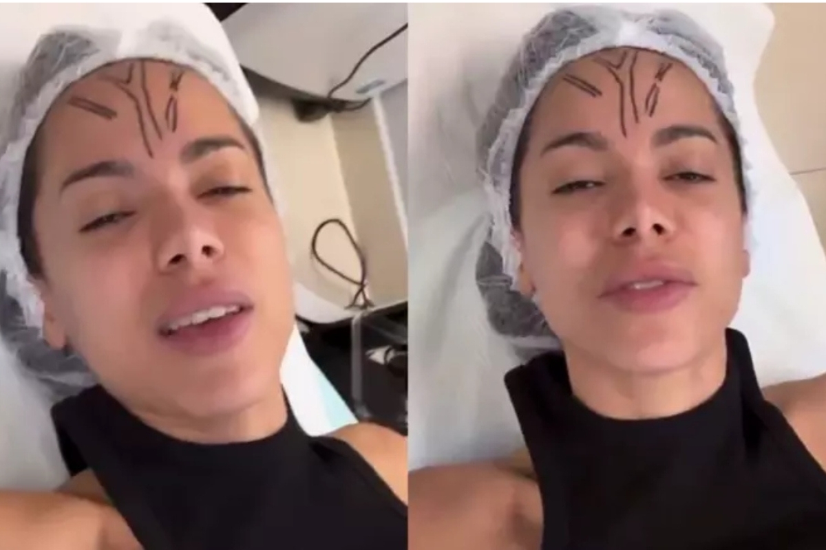 Anitta smiling after her treatment
